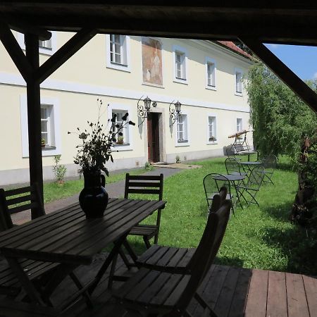 Zamecky Penzion Sloup Sloup  Exterior foto